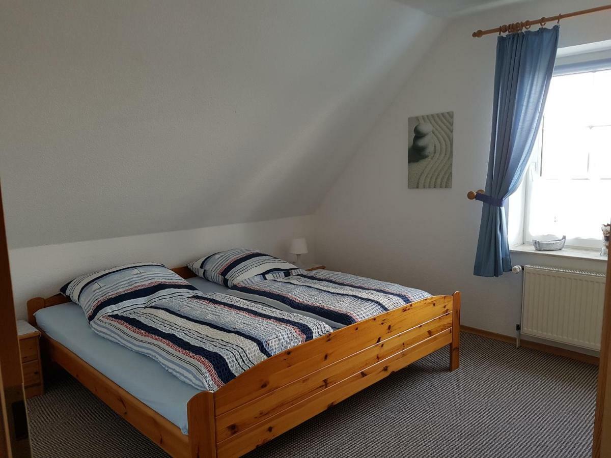 Ferienhaus Poseidon Neuharlingersiel Exterior foto